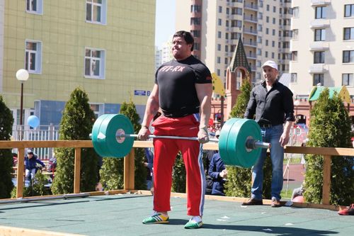 Михаил Кокляев, восьмикратный чемпион России по тяжелой атлетике